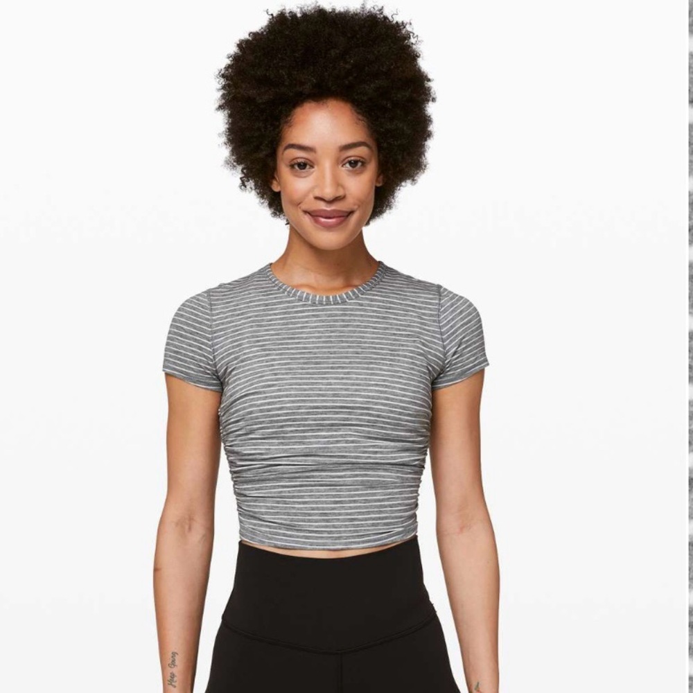 Lululemon All It Takes Short Sleeve
Modern Stripe Heathered Medium Grey White